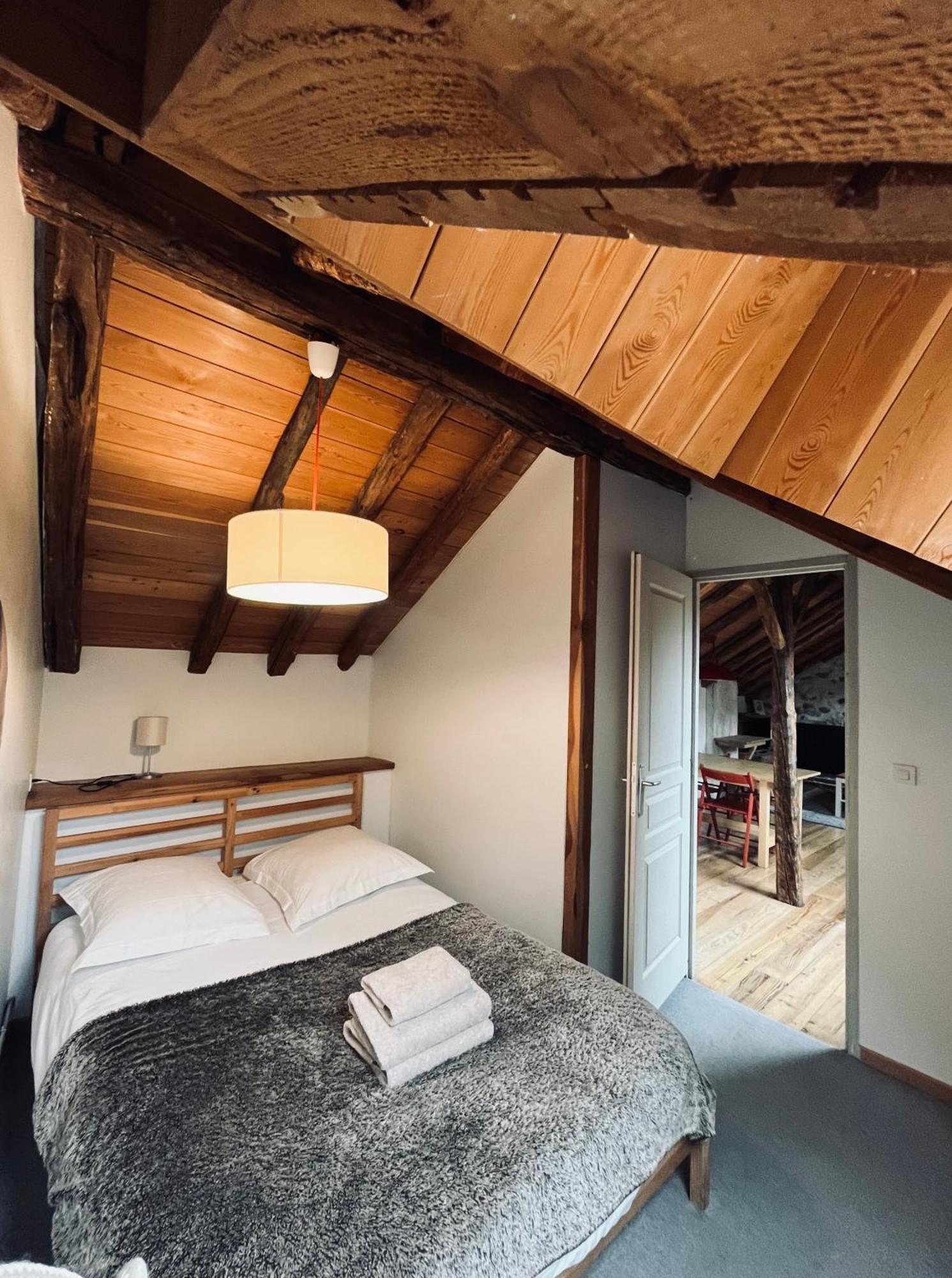 Appartement Duplex Avec Jardin Attenant Briançon Buitenkant foto
